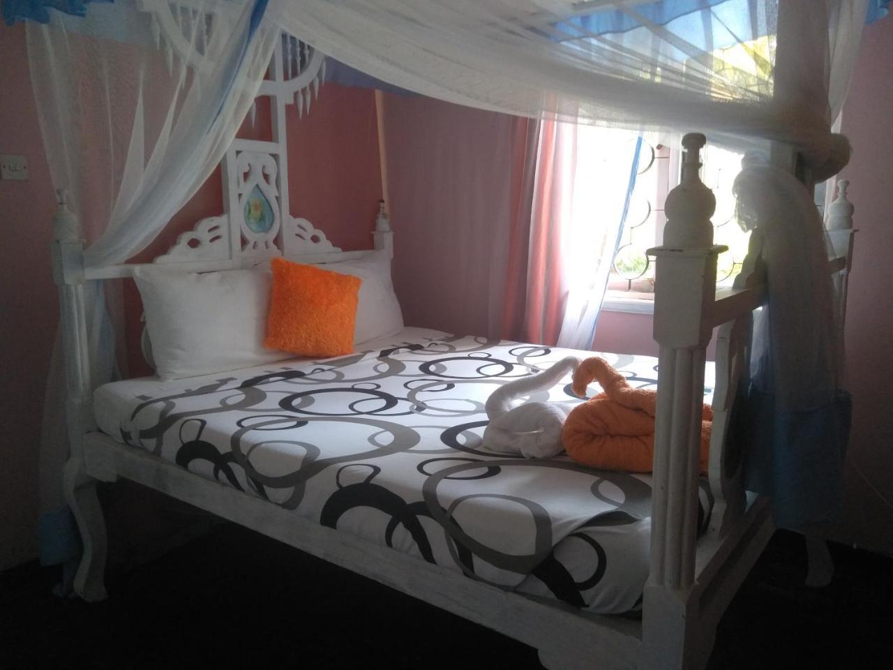 Bed and Breakfast Jua Baharini Malindi Exterior foto